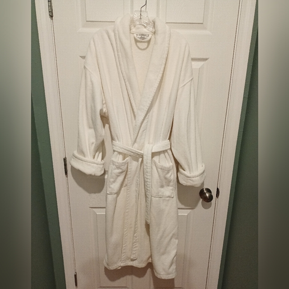 Chakir Linens 100% Turkish Cotton White Plush Terry Bathrobe - Picture 1 of 9